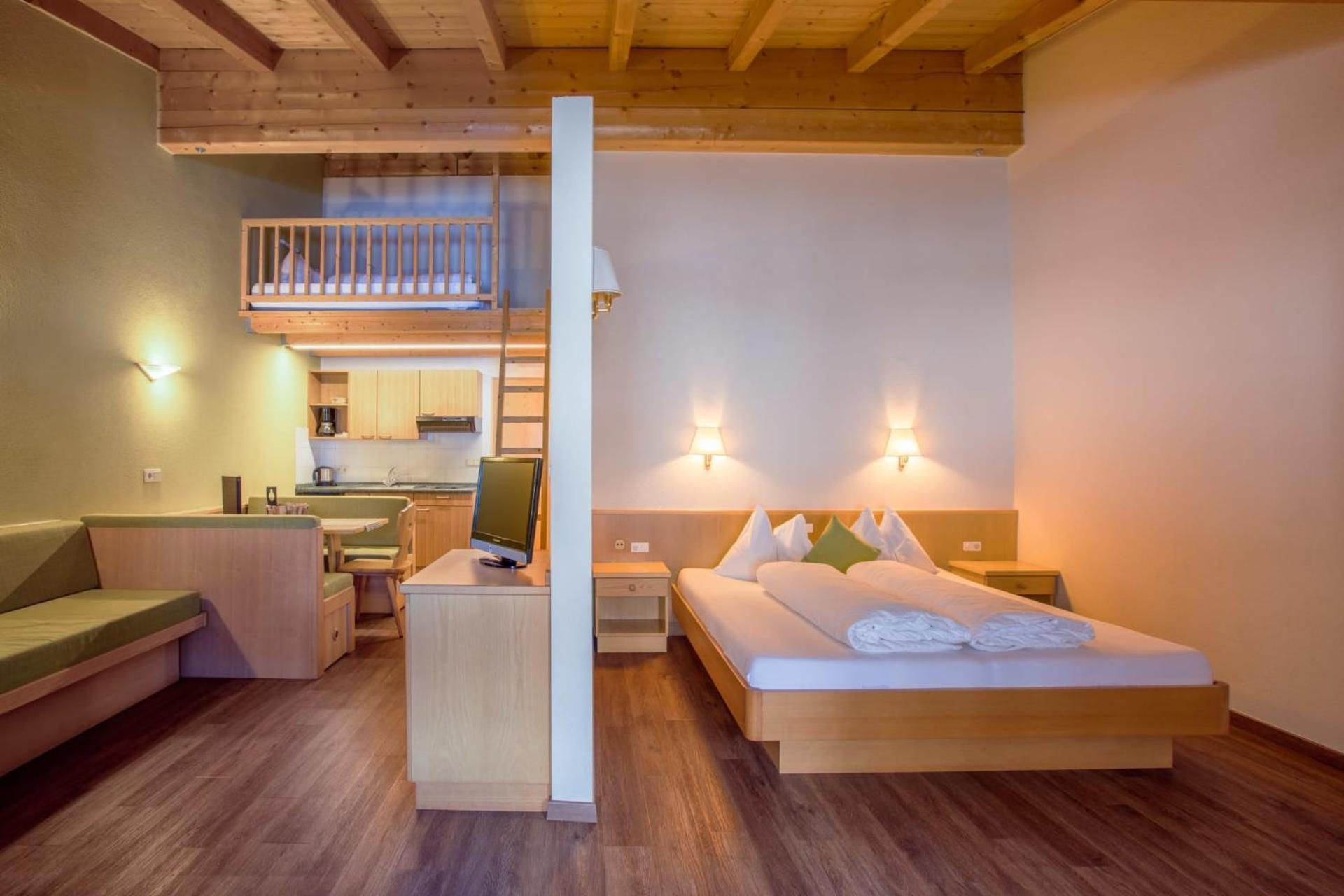 Mountain Living Apartments San Valentino alla Muta Exterior photo